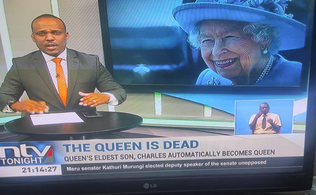 Gowithpassion1's tweet photo. #KingCharlesIII #QueenElizabeth #KingsSpeech 
🤔🤔🤔 https://t.co/4tLlwnpWoV