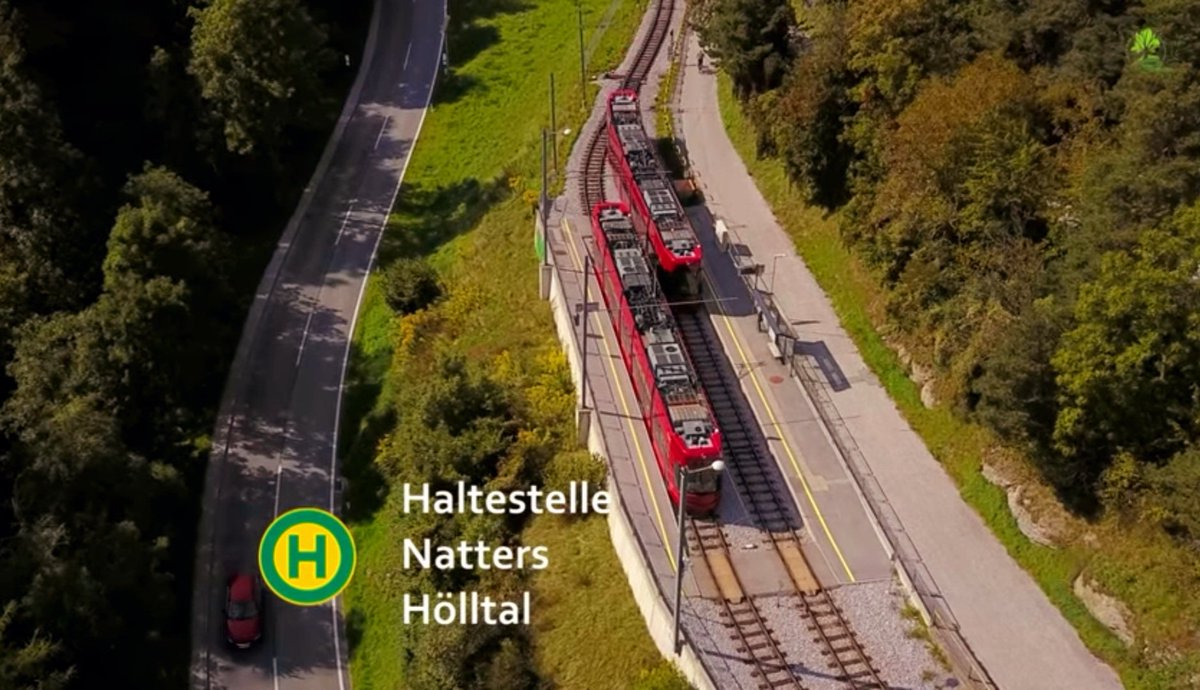 boarium's tweet photo. Wer zum @FCNatters will, muss durch die Hölle. Naja, durchs Hölltal, mit der #Stubaitalbahn. Ein Blick zum nächsten Gegner des @wackerinnsbruck ins Mittelgebirge.

⚫️🟢https://t.co/p8EhO425mV

#fcw1913 #unterHaustria #natters #fcnfcw https://t.co/cwoJmJoTWZ