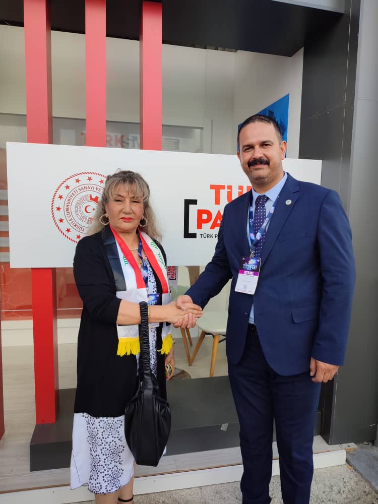 fojlaley's tweet photo. teknofestde ırak mucıtler kurumu başkanı ile görüştük https://t.co/oD9ZTypp7q