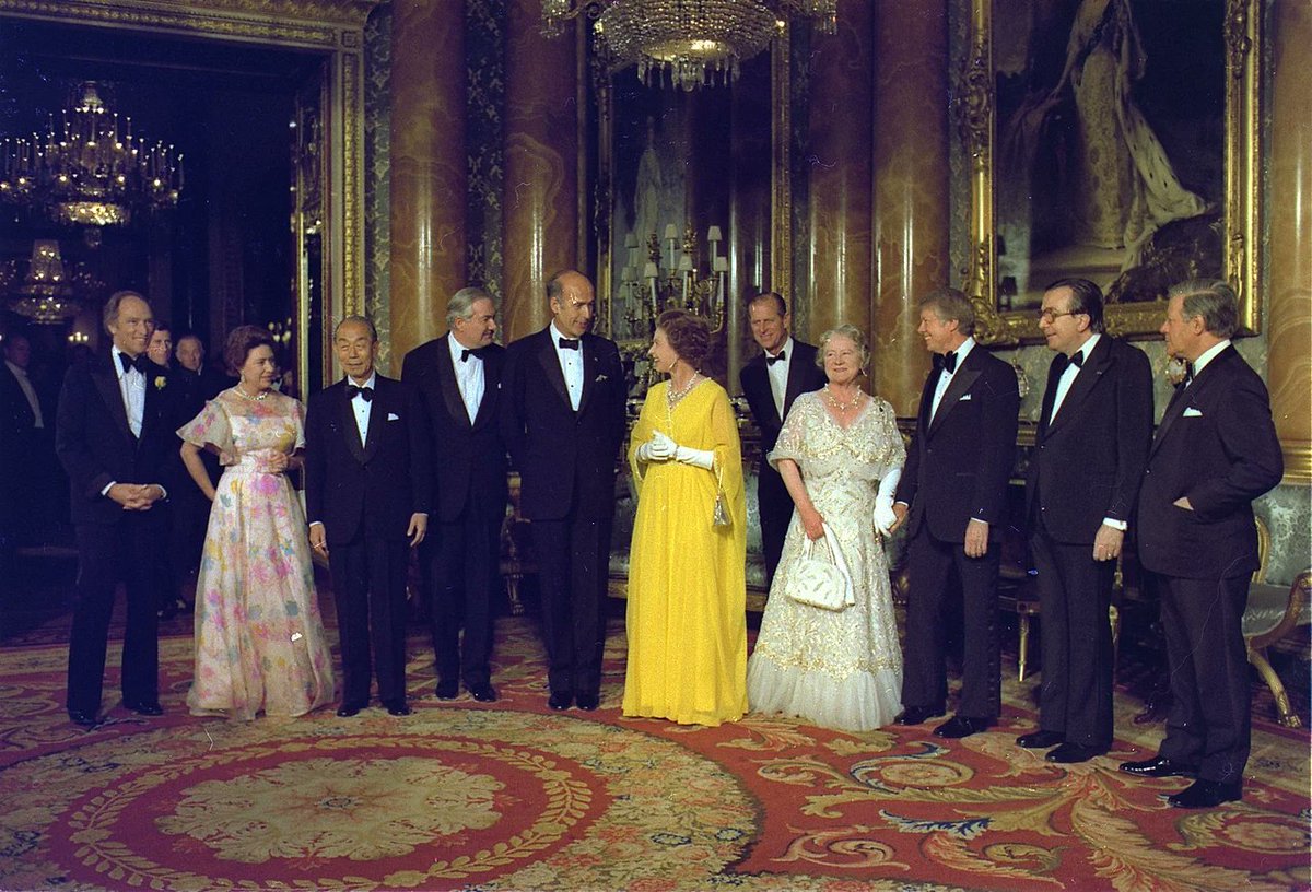 AlmanachGotha's tweet photo. 1977. Left to right: #PierreTrudeau, (#PrinceCharles far background), #PrincessMargaret, #TakeoFukuda, #JamesCallaghan, #ValéryGiscarddEstaing, #QueenElizabeth II, #PrincePhilip, #QueenElizabeth The #QueenMother, #JimmyCarter, #GiulioAndreotti, #HelmutSchmidt. @RoyalFamily https://t.co/fwfGpY5kyr