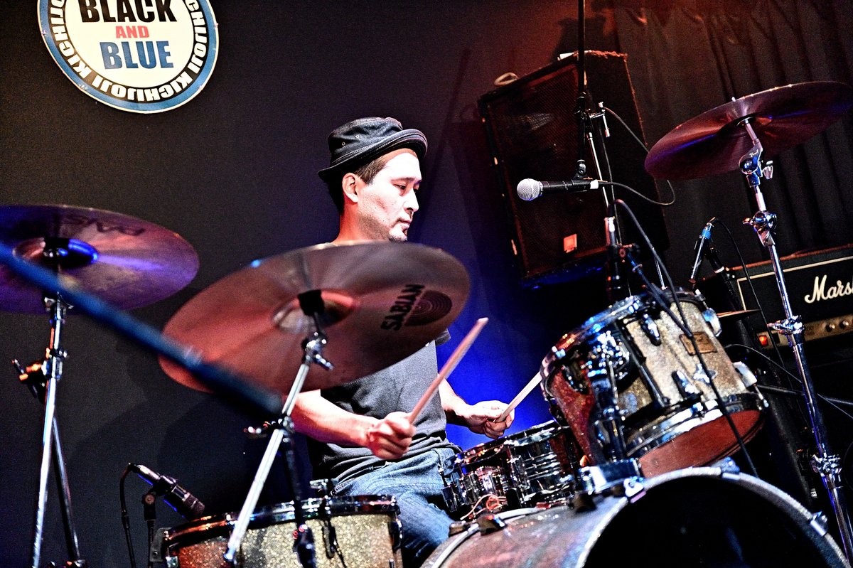 thetokyonumbers's tweet photo. 〈ライブ写真〉
9/3 吉祥寺BLACK AND BLUE
photo by Genki Motoyama(@PhotobyGenki) https://t.co/O3OQr02OGc