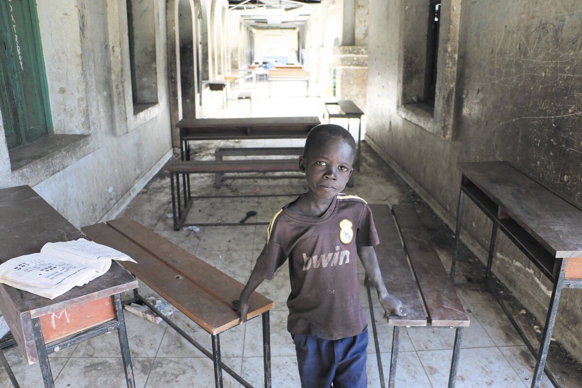 MamadouSowICRC's tweet photo. It’s outrageous that last year 9000 students &amp; teachers were killed, abducted, or injured.

As our children return to school after the summer break, we mustn't forget the millions of children in conflict areas who won't go to school.

Learners, teachers &amp; schools are #NotATarget https://t.co/oSWWe31Jtq