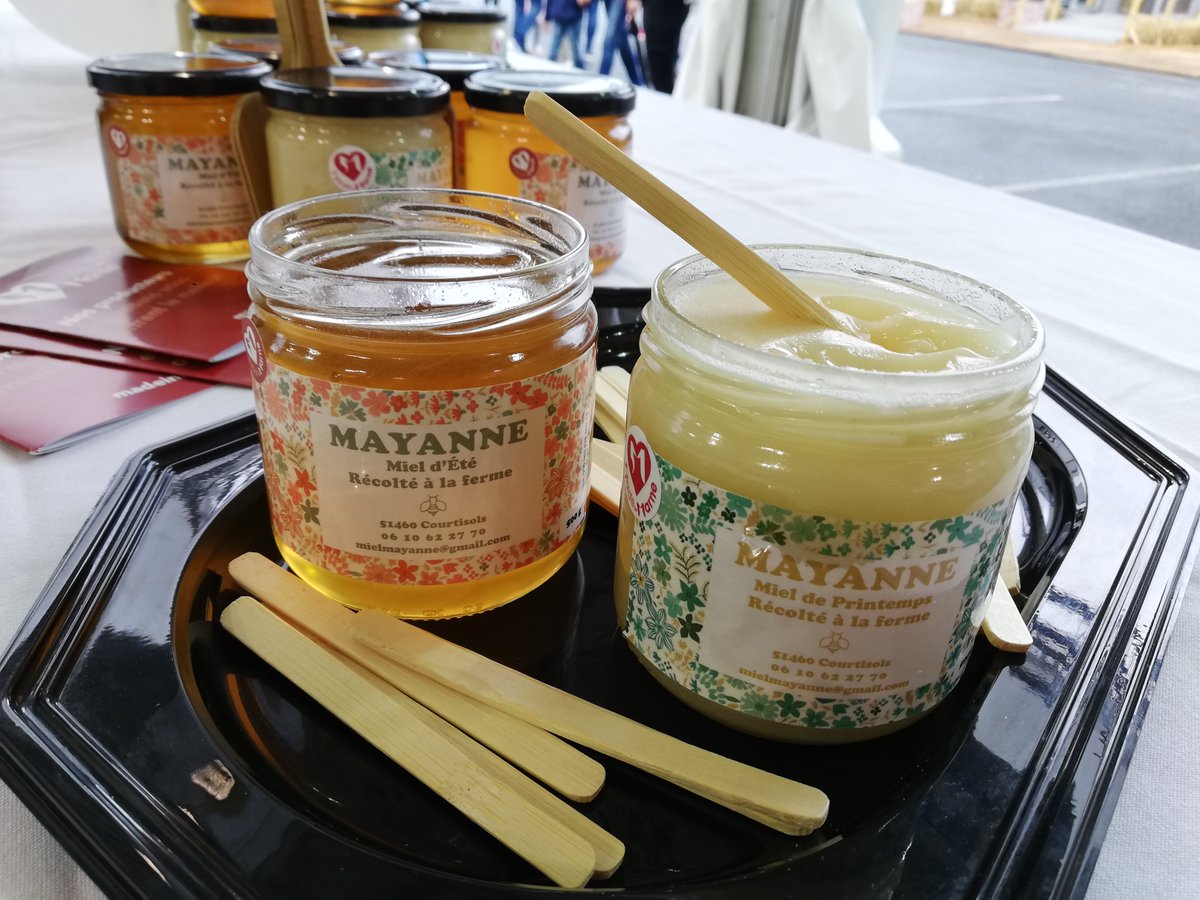 MadeinMarne's tweet photo. Les producteurs et artisans de la marque #MadeInMarne sont présents aujourd'hui sur le stand du @DptMarne
Venez découvrir leurs talents et leurs valeurs et participez au jeu-concours pour gagner toutes les heures un panier garni 🍯🐑🍎🥃 https://t.co/LC2efdFBbD