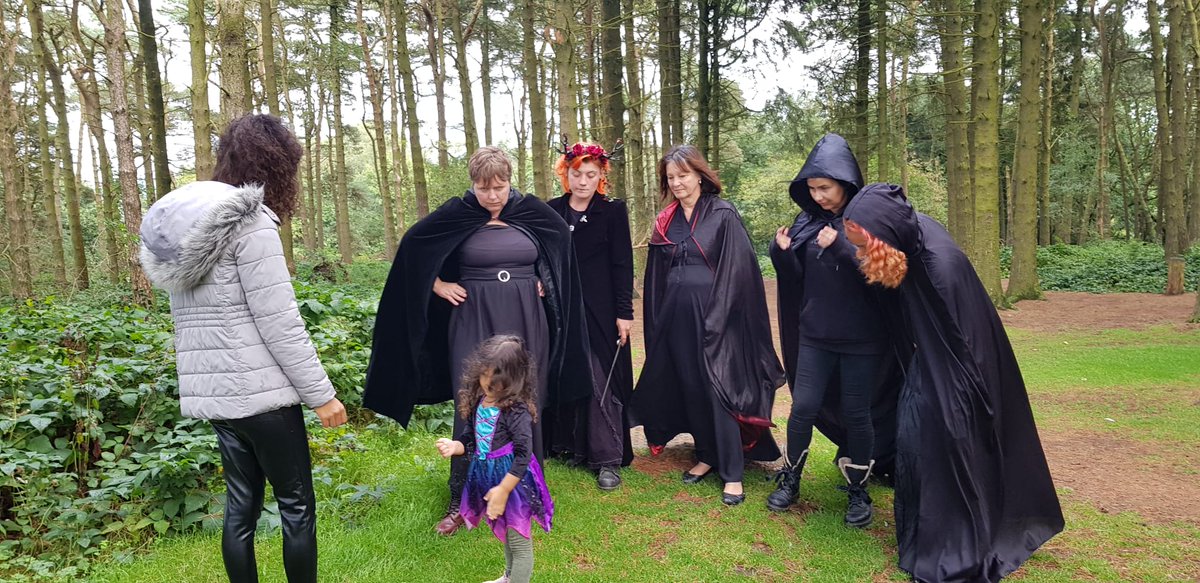 terfasaurus's tweet photo. When not plotting to overthrow mankind we also eat a baby! Or at least, that's what we look like we are about to do in this shot. I think we took the #fiercequeen brief a bit too seriously https://t.co/FOFvHcxmlp