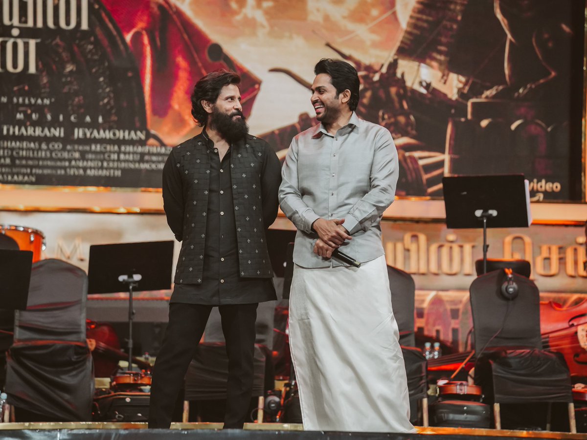 PavithranRm's tweet photo. • #Vanthiyathevan @Karthi_Offl Anna &amp; #AdityaKarikalan @chiyaan Sir. Best Friends In #PonniyinSelvan. ❤️🫂

#PS1 #Vandhiyathevan #Karthi #ChiyaanVikram @actor_jayamravi @trishtrashers #AishwaryaRaiBachchan #Viruman #Sardar #Kaithi2 #Karthi24 #Cobra #DhruvaNatchathiram #Chiyaan61 https://t.co/v1UJVnSheI