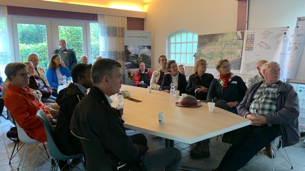 En nu op bezoek bij <a href="/SmartDistrict/">BrainportSmartDistr.</a> een kijk bij de wijk van de toekomst #interessant #excursie #samenderegioin #samenwerken