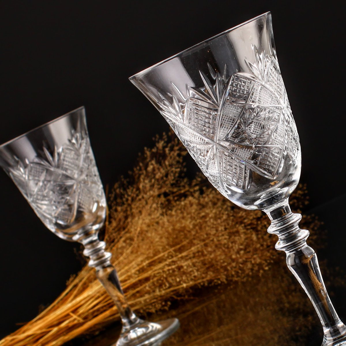 Paşabahçe klasik kesme dekorlar .. imalat ve satış.. 
klasik göz dekor ..
kristalgalerisi.com.tr/dekorlarimiz/p…