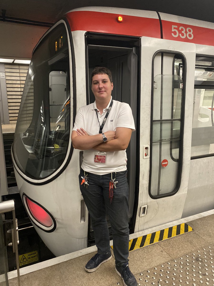 Charlène D. tweet media