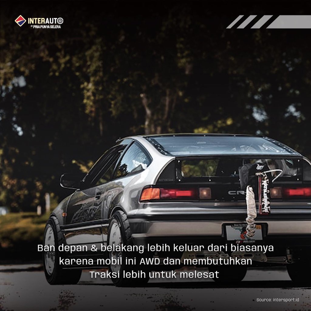 InterAuto__id's tweet photo. Secara proporsi, roda pada ban depan dan ban belakangnya dibuat agak keluar supaya mendapatkan traksi yang maksimal. Perpaduan warna di mobil ini membuat mobil terkesan sangat gahar apalagi dengan mengganti lampu depan sebelah kiri dengan air scoop.
#PriaPunyaSelera
#InterAuto https://t.co/r3GI2QZOxo