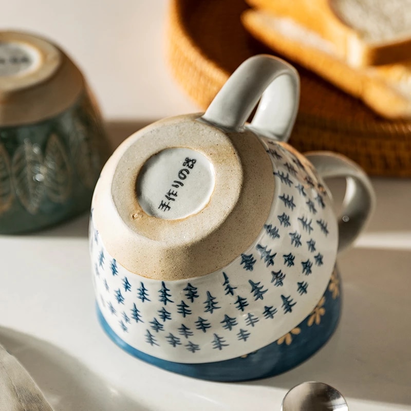 ShoppingSora's tweet photo. ثريد لمحبي الأكواب ☕️🤩

كوب خزفي ياباني ☕️🇯🇵

سعره بعد التخفيض 65 ريال 
قبل كان 109 ريال 

https://t.co/g0vxQbuVbA https://t.co/htdJF2AbU5