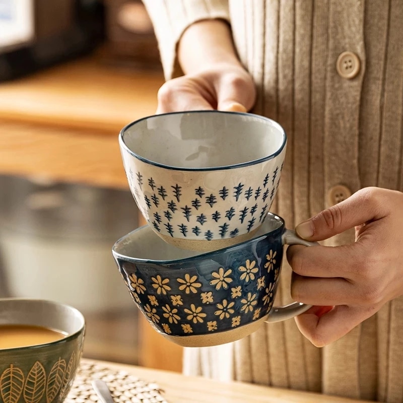 ShoppingSora's tweet photo. ثريد لمحبي الأكواب ☕️🤩

كوب خزفي ياباني ☕️🇯🇵

سعره بعد التخفيض 65 ريال 
قبل كان 109 ريال 

https://t.co/g0vxQbuVbA https://t.co/htdJF2AbU5