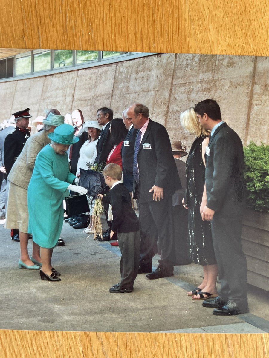 GriffithsNicola's tweet photo. Remembering meeting Queen Elizabeth May 2006 at The Eden Project https://t.co/GVTiJmuQ2p