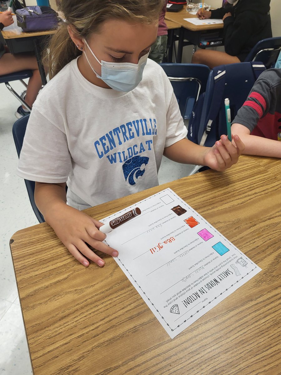 CubRunWillis's tweet photo. Using smelly markers to review adjectives and how to write descriptive paragraphs https://t.co/J6bJE2nLic