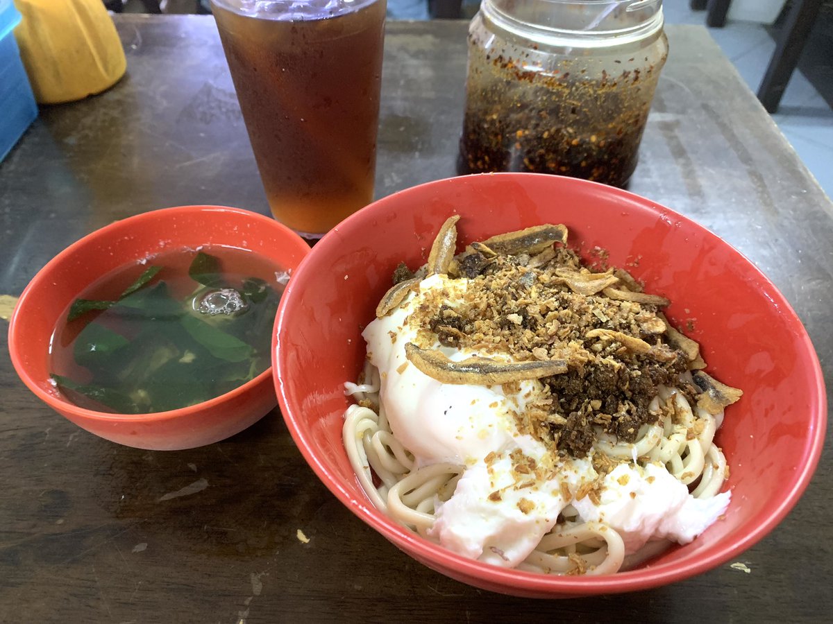 part_day_'s tweet photo. 初キンキン。中国茶付きで11RM。注文取る女性が全くやる気なし。味も可もなく不可もなくでリピートはなしだなあ。

#レストランキンキン
#クアラルンプール https://t.co/UQLq1zHzii