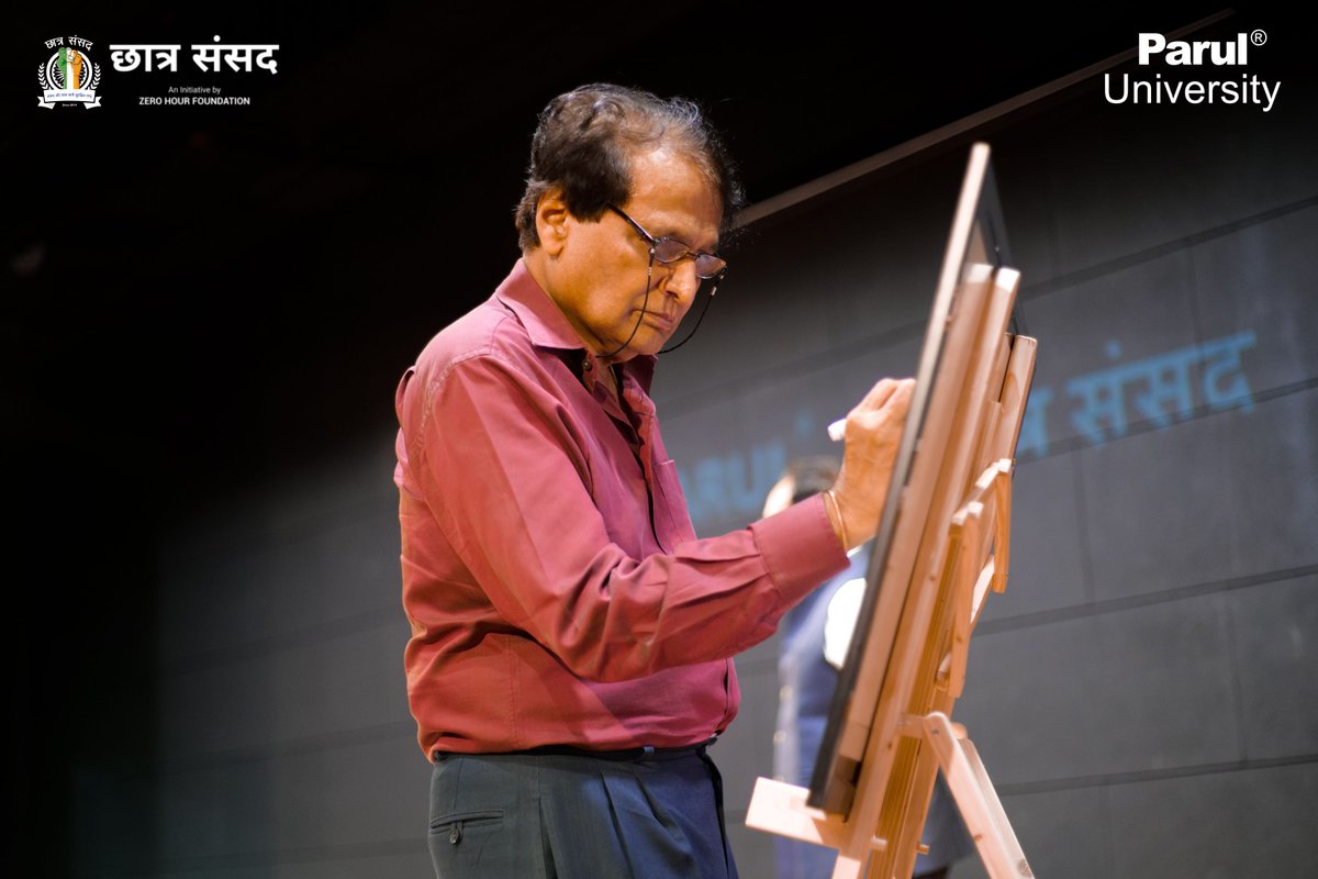 ParulUniversity's tweet photo. @sureshpprabhu , Former Union Minister, Ministry of Railways graced the coveted PU Talks stage. A do it all personality and a CA by profession, Mr. Prabhu is currently heading the National Cooperation Policy document.
#sureshprabhu #putalks https://t.co/UAibXux1Tx