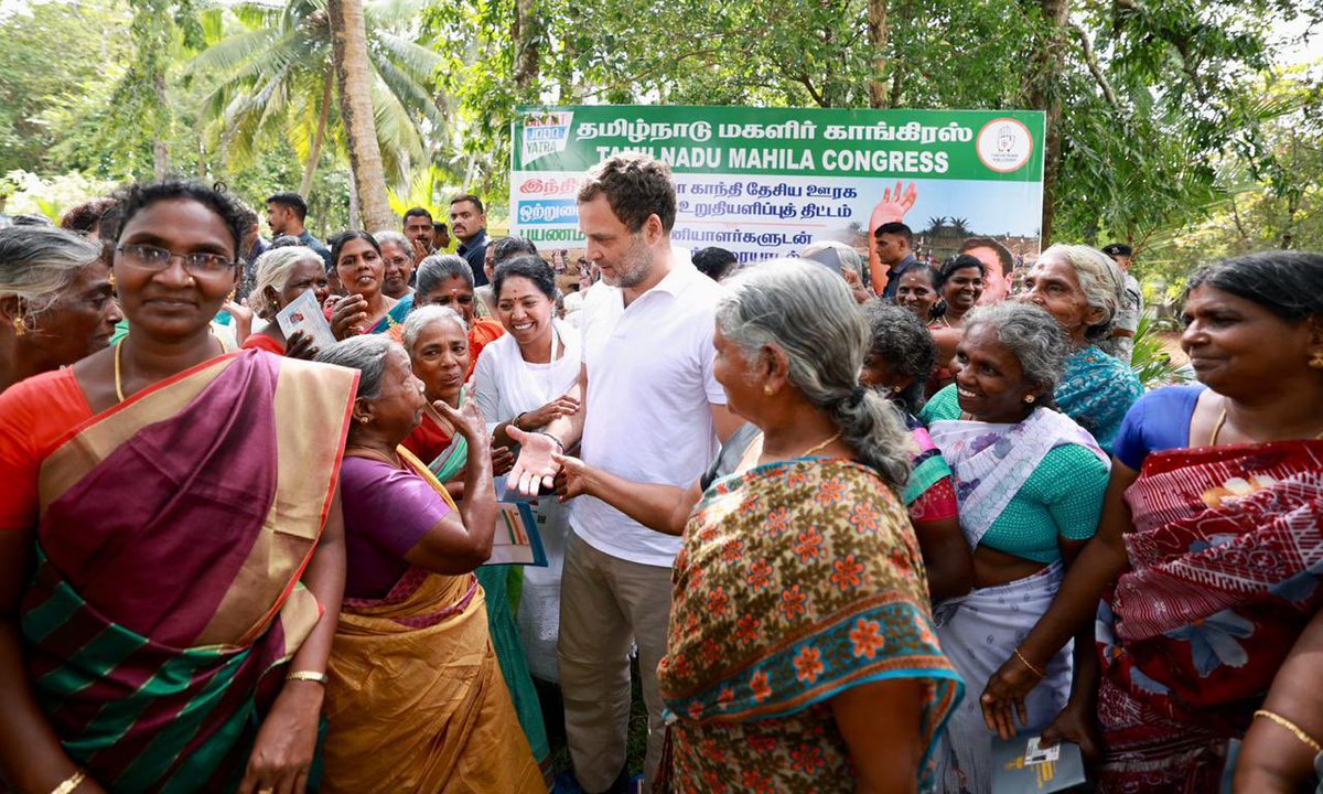 Jairam_Ramesh's tweet image. A hilarious moment from day 3 of #BharatJodoYatra

During @RahulGandhi’s interaction with women MGNREGA workers in Marthandam this afternoon, one lady said they know RG loved Tamil Nadu &amp;amp; they’re ready to get him married to a Tamil girl! RG looks most amused &amp;amp; the photo shows it!