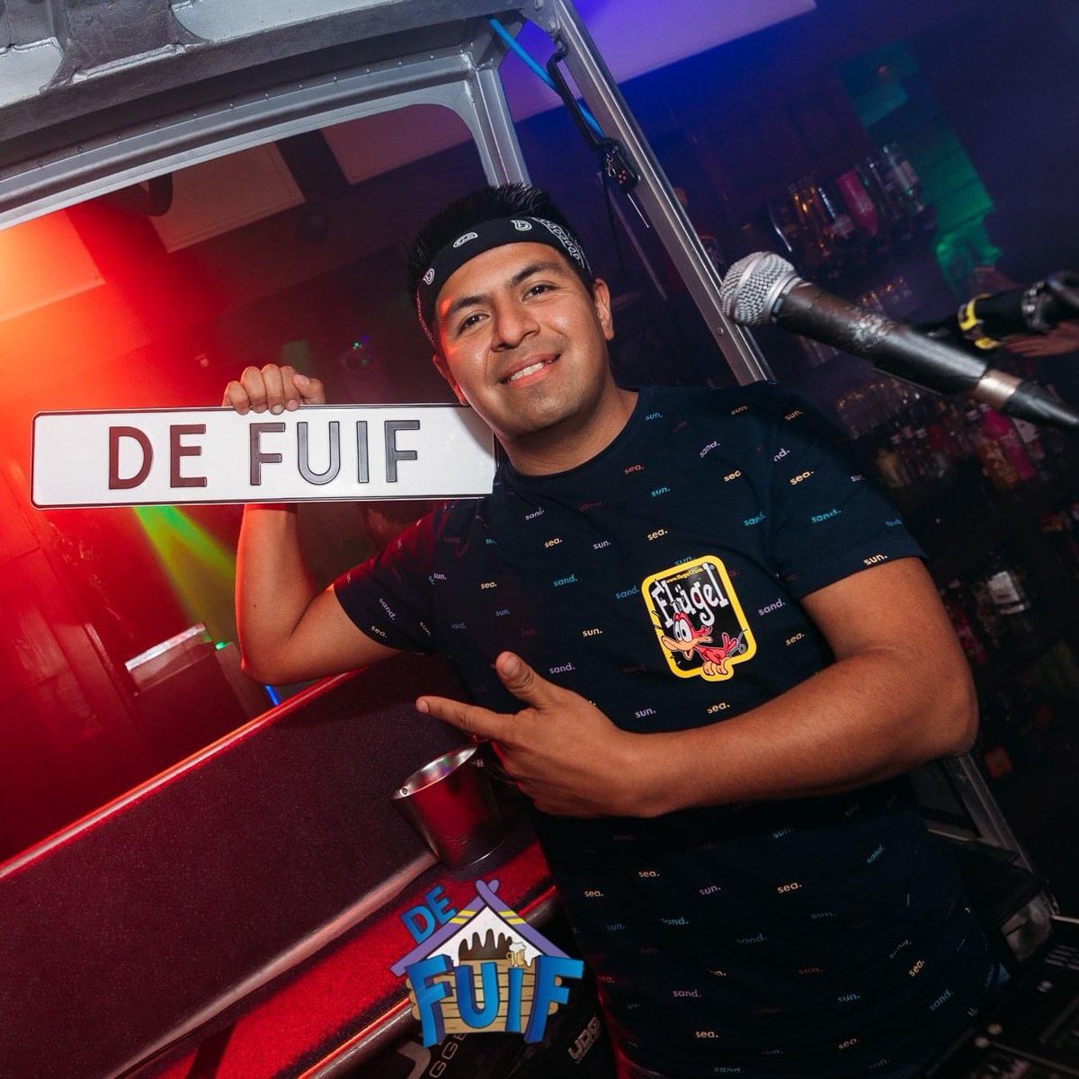Vanavond richting het pittoreske Emmen!

🔥 🎉 🍻 @de_fuif_emmen 

#Emmen #EnDaarGaatWeerEenDoosjeFlügel #HandenVoorBier <a href="/BPMbookings/">BPM Bookings</a>