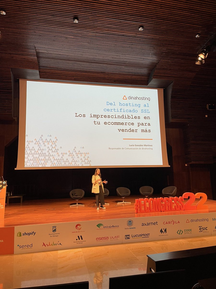 <a href="/dinahosting/">Dinahosting</a> Lucia Gonzalez ✨ mujer, tecnología y comunicación en el #ECONGRESS22 👏🏻 un acierto
