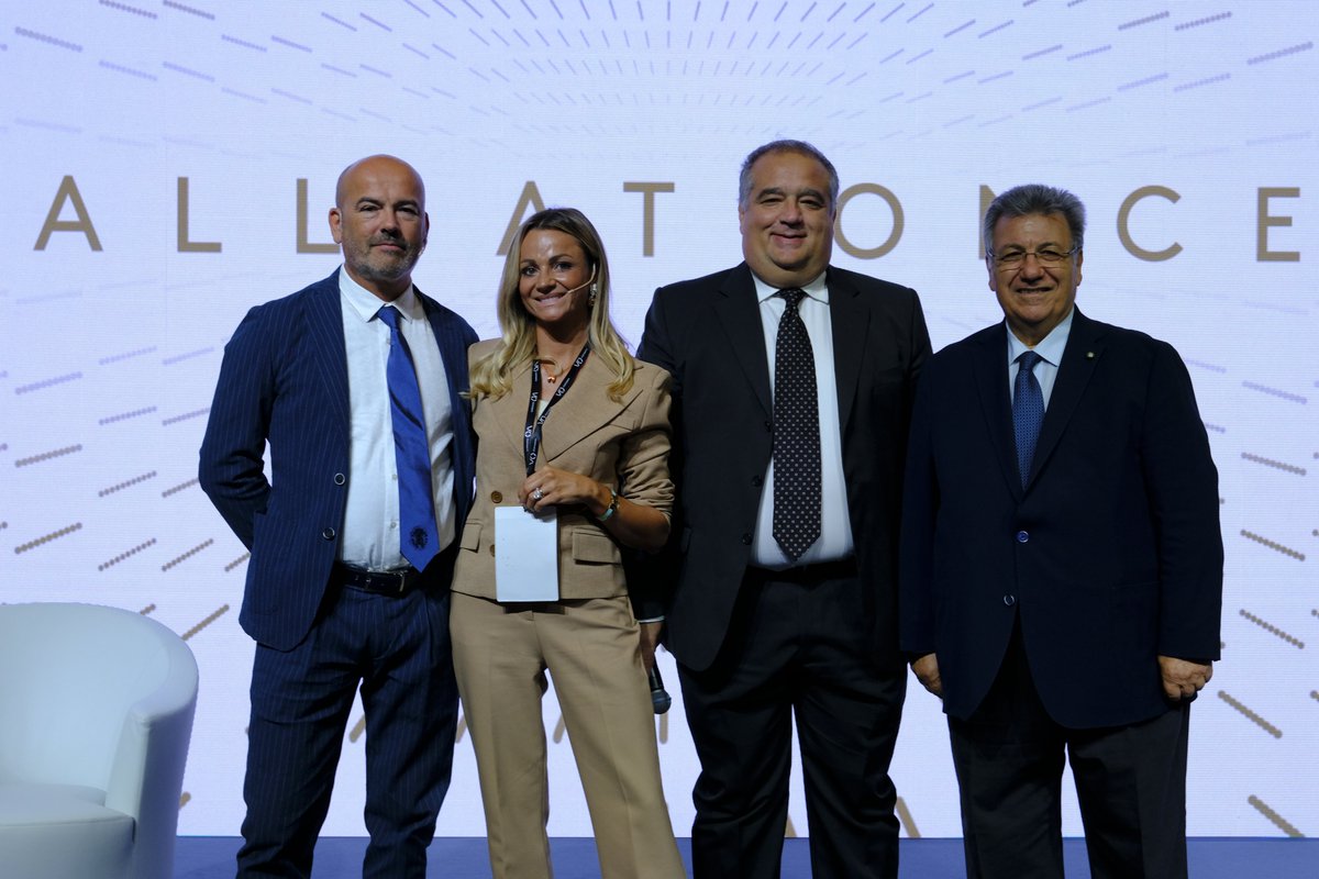 xVicenzaOro's tweet photo. “Sustainability Academy and professional certification for Gem e Jewellery Industries", at Vicenzaoro September 2022.
•••
#IEG #IEGExpo #vicenzaoro #allATonce #VOS22 #jewellery #jewelleryindustry #highjewellery #international #jewellerybrand https://t.co/yGytJjOvcT