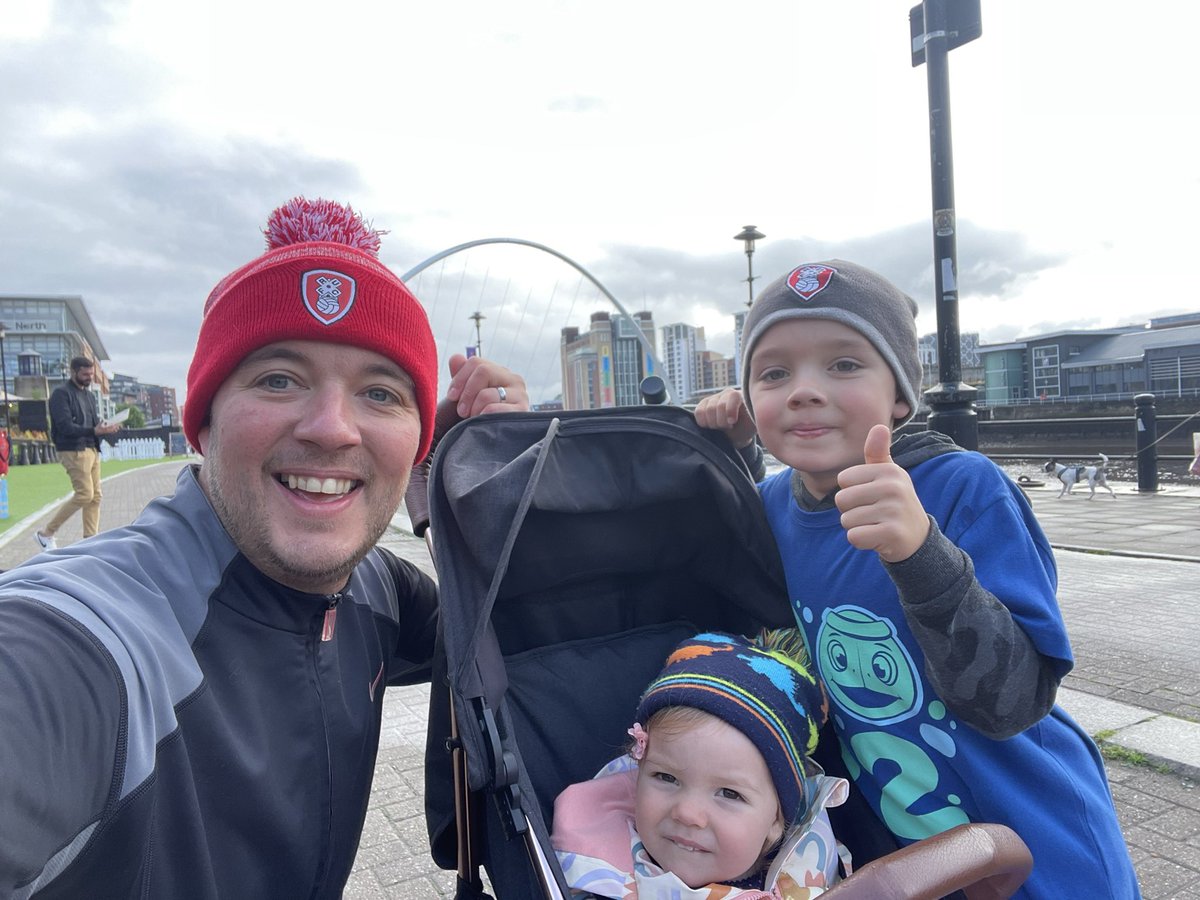 stevebrumbill's tweet photo. @Great_Run We decided to do it anyway! Well done to Harry Brumbill and his sister Ella Brumbill (personal cheerleader of wheels) for conpleting the route! https://t.co/yLaavM5DEp