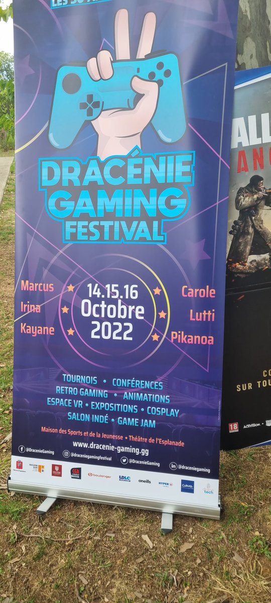 Bonjour, à tous  je suis aujourd'hui à draguignan  journée des  assocation ce qui veulent constater  Mon directeur de  la  PuR-Esport sur son  twitter  bonne journée à tous