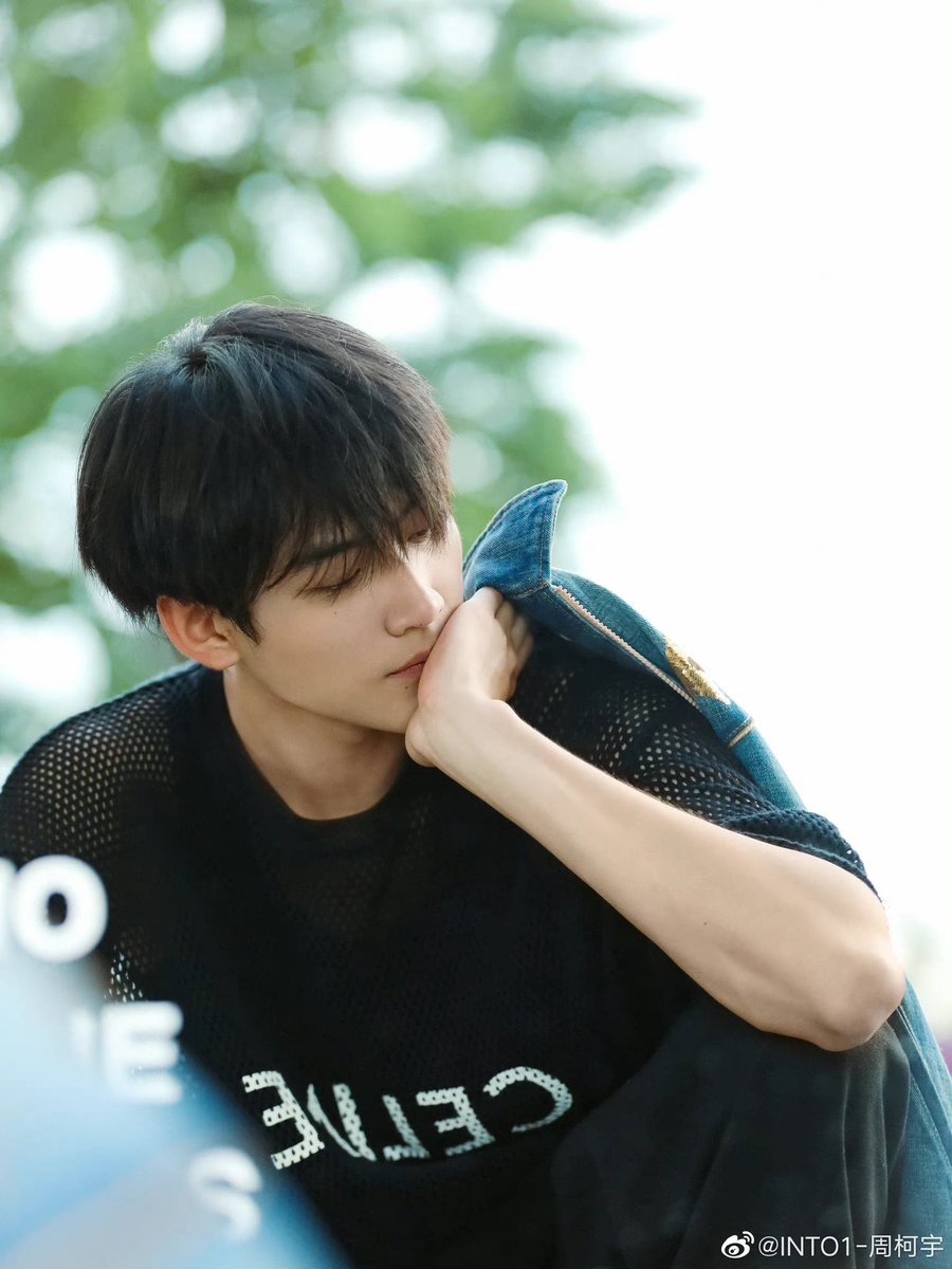 ppatchy_a's tweet photo. พ่อหนุ่มCelineคือเกินเรื่องมากกกก https://t.co/4Vb7qAlEkt