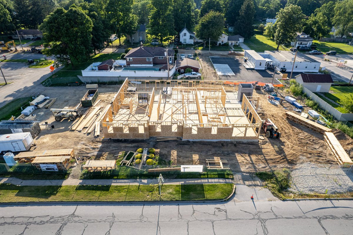 APEXDB's tweet image. Progress is happening! Framing and walls are going up at the LaGrange Family Dentistry Office. We’re executing everything from design to architecture to construction–and everything in between!

#ApexDesignBuild #Construction #Design #Redevelopment #DentalOffice #Groundup