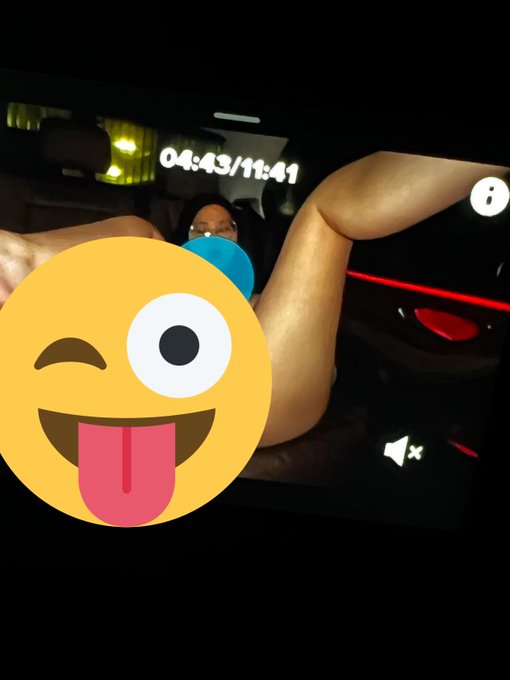 Solo masturbating in the car ? 🤪 will release on my onlyfans ! https://t.co/knmV2ZaNTx