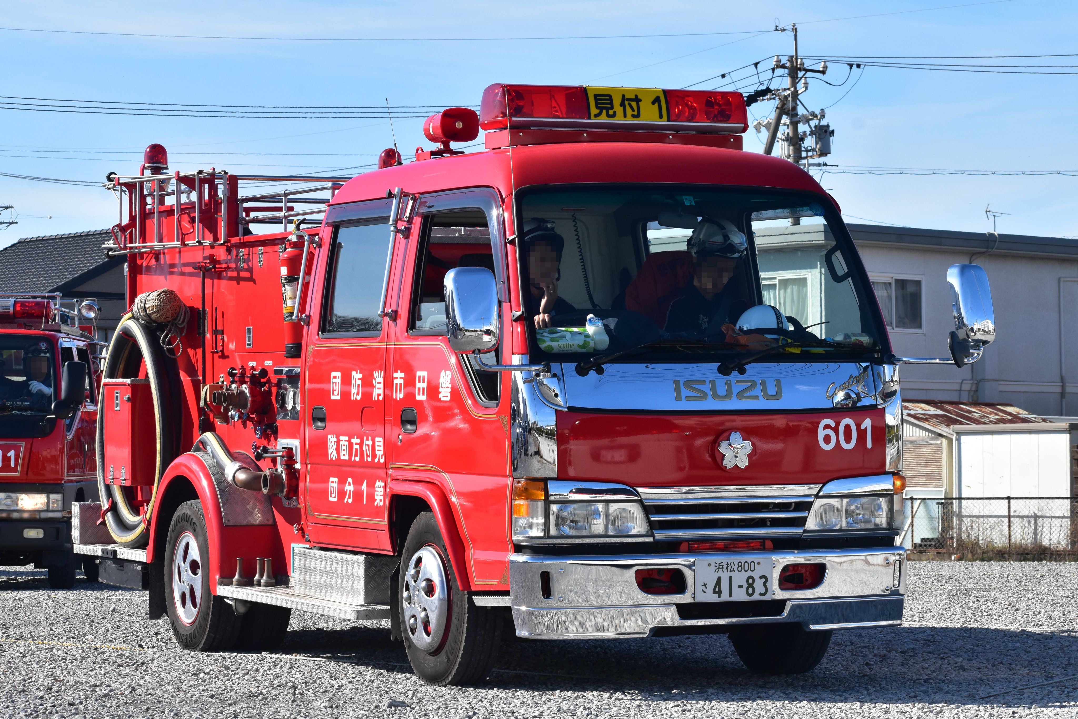 鷹の目様専用カタログ いすゞエルフ救急車(スーパーメディック