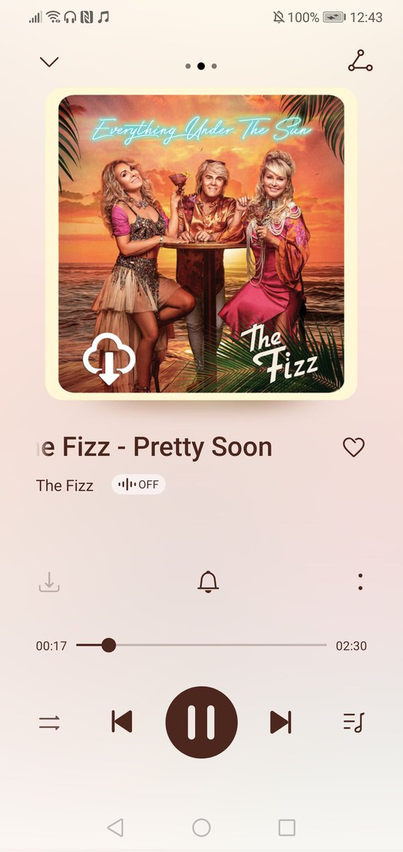 OxonBadger's tweet photo. @TheFizzCMJ accompanying me (not literally obviously 😂) on my long train journey up to Newcastle for the GNR. I think I have a new fave track. #prettysoon #Everythingunderthesun https://t.co/wjR6LjfA9X