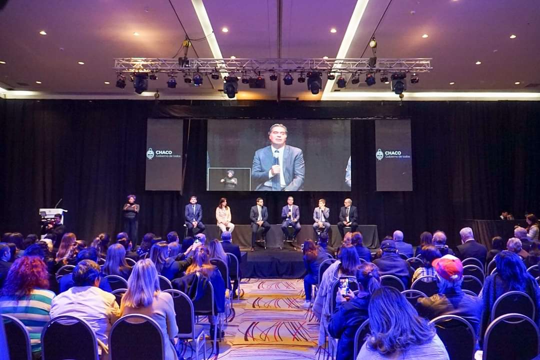 insturchaco's tweet photo. En el marco de la “Expo Norte Grande" llevamos adelante la "1° Jornada de Turismo e Integración del Norte Grande Argentino, Desafíos y Potencial de la Región", junto al gobernador @jmcapitanich y distintos referentes del sector privado y público nacional. https://t.co/JQVzo4HxJZ