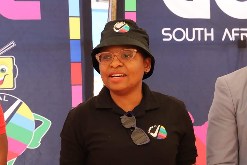 Khu_Ntshavheni's tweet photo. Today I have joined BDM team in KwaZulu-Natal Province during a public awareness on the Broadcast Digital Migration Programme.Following the gazetting of the 30th September 2022 as the final date for eligible indigent households to register for government-subsidized decoders https://t.co/qrS54YC9Nm
