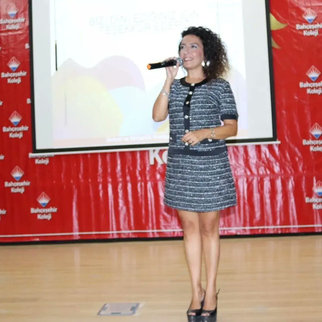 ✨2022-2023 Eğitim Öğretim yılı İlkokul Veli Bilgilendirme Sunumumuzu gerçekleştirdik. Katılım gösteren tüm velilerimize teşekkür ederiz.💐

#bahçeşehirkoleji♥💙
<a href="/ErkenCocukluk/">Hale Güneş</a>
<a href="/akkay_esra/">Esra Akkay</a> 
@bk_birsenerturk 
@gizemmburhann