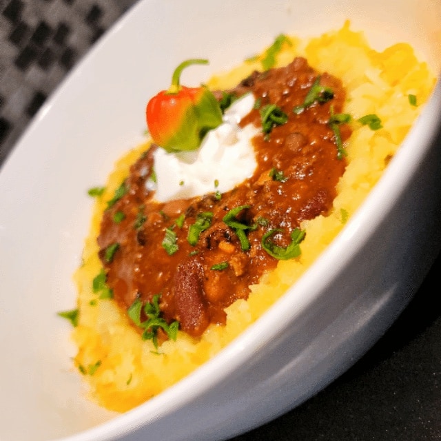 LeSherKitchen's tweet photo. Baked Potato Chili Cheese Bowl ๐ฅฃ ๐คฏ๐๐
#chilli #potatoes #cheese #love #jamaicancooking #wingsandthings #foodporn #chill #food #bbqsauce #healthyfood #toronto #LeSherKitchen #caribbean #caribbeanfood #jamaica #jamaicanfood #amazingfood #foodie #catering #cateringservice #salad https://t.co/WRy21tJwxP
