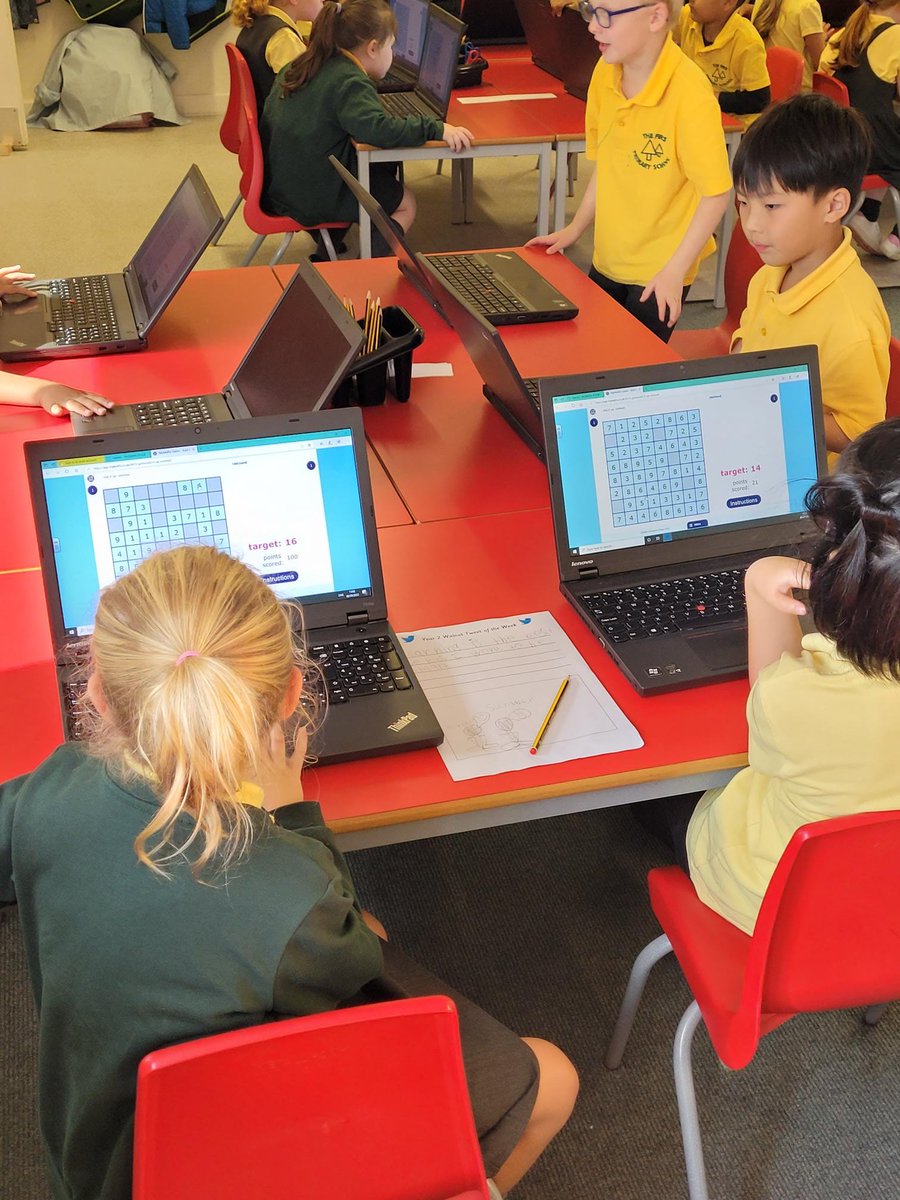 firsprimarysale's tweet image. #Y2Walnut We ended our first week in Year 2 by combining our maths and computing skills. It was a little challenging but we never gave up! #resilience