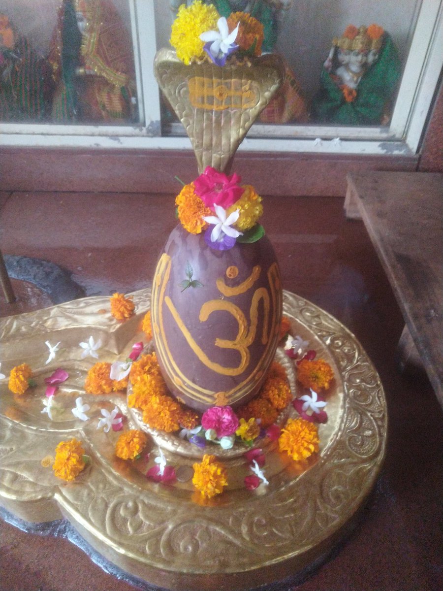 deepakg57700333's tweet photo. #MpIndore मेरे द्वारा आज का बाबा का श्रंगार 
#महादेव_कृपा_करें_हर_हर_महादेव🙏🚩 https://t.co/6ScStxCopJ