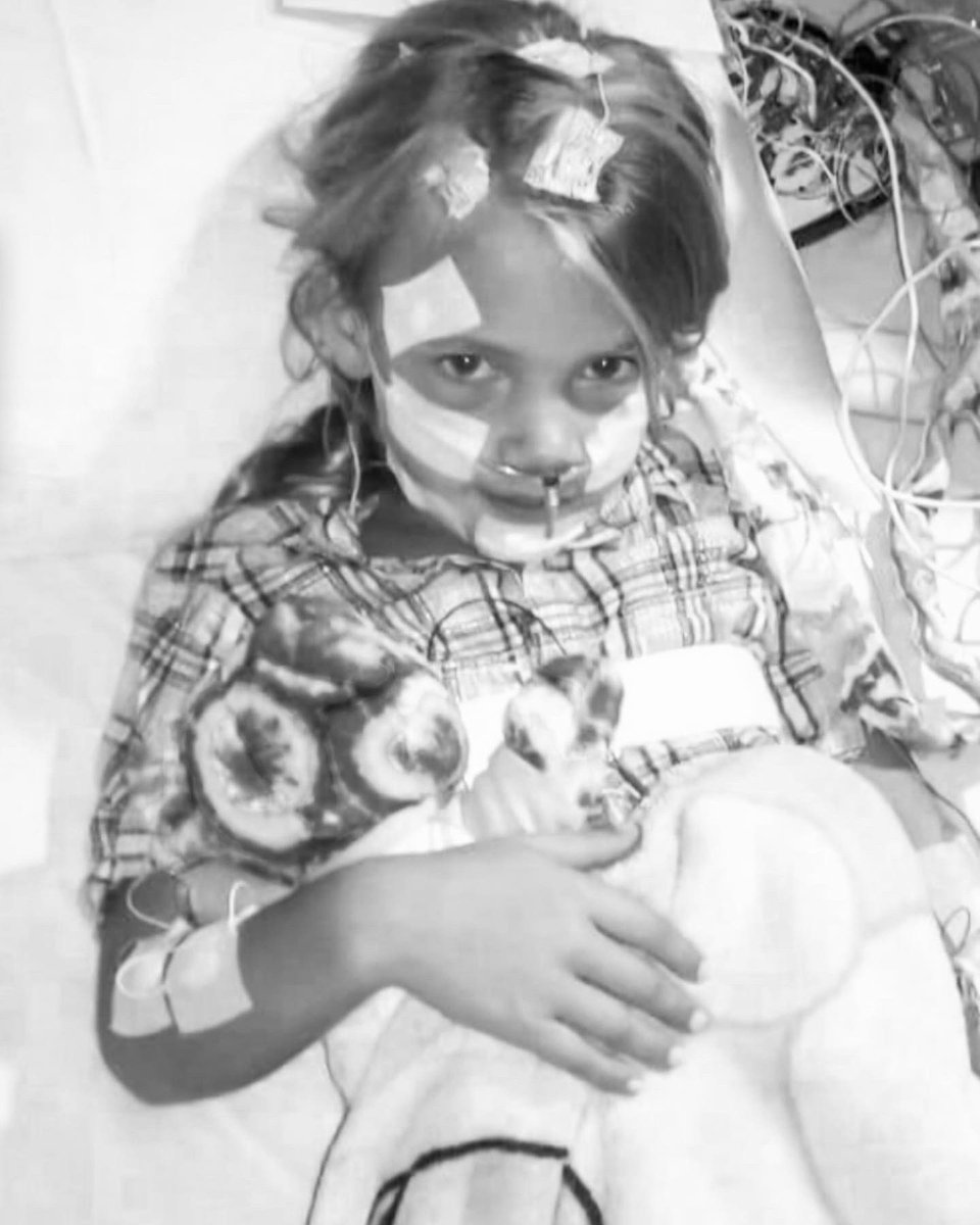 today marks 15 years being diagnosed with stage 3 astrocytoma brain cancer. being told you have 5 years to live or never be able to play sports or even walk. but that didn’t stop me. never take life for granted and live every moment like it’s ur last. here’s to many more🤍🎗