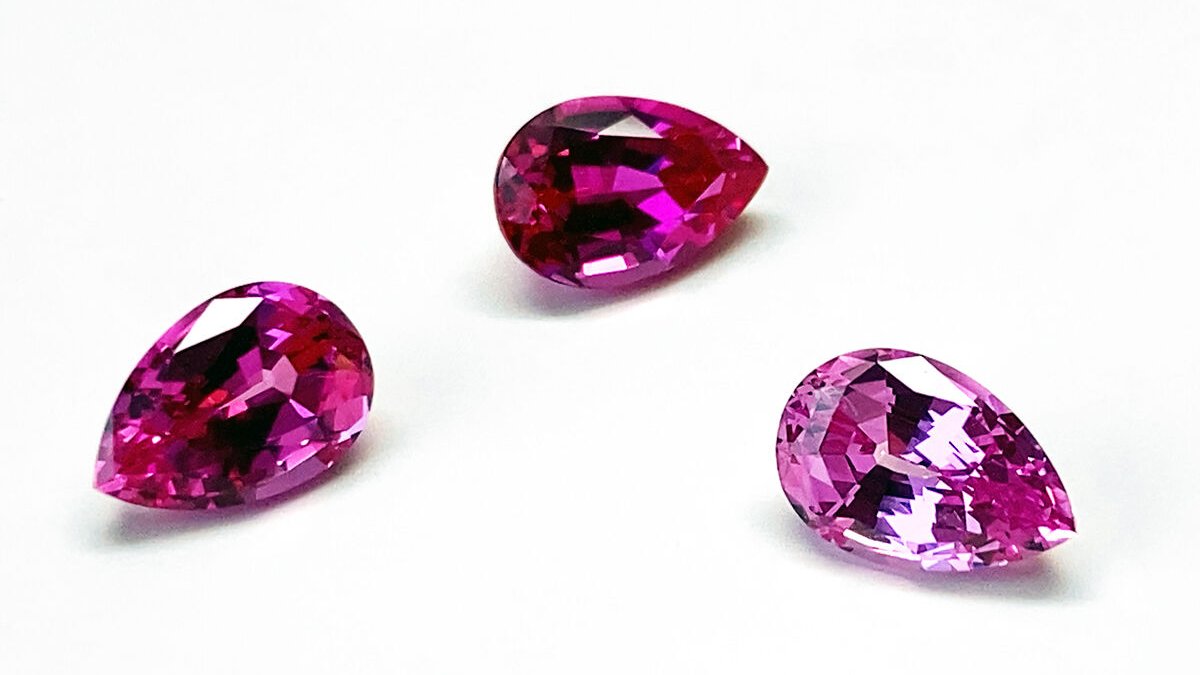 ChathamGemstone's tweet photo. Visit our website https://t.co/LWO0wPIT7u to learn more about this gorgeous gem and browse our pink sapphire jewelry! 🎀 @ChathamGemstone 

#ChathamGems #labgrowngemstones #labgrownpinksapphire #prettyinpink #pearcut #labgrownsapphires #Septemberbirthstone #SeptemberBirthday https://t.co/xlPvn1XN62