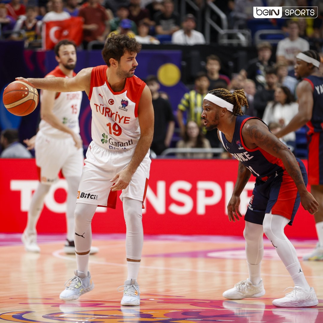 beINSPORTS_TR's tweet photo. A Milli Takımımız, #EuroBasket'e Son 16 Turu'nda veda etti. 

🇹🇷 Türkiye 86-87 Fransa 🇫🇷 https://t.co/DGroyC9ewL