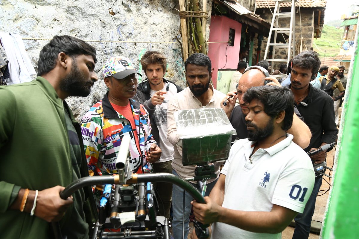 KVFC__TEAM's tweet photo. Stills from d sets of Dir #VetriMaaran's #Viduthalai, jaw-dropping action scenes progressing @ kodaikanal 

@VijaySethuOffl @sooriofficial @ilaiyaraaja @elredkumar @Udhaystalin @BhavaniSre @rsinfotainment @GrassRootFilmCo  @PeterHeinOffl @mani_rsinfo  @DoneChannel1 @CtcMediaboy https://t.co/lThYIhA6Vn