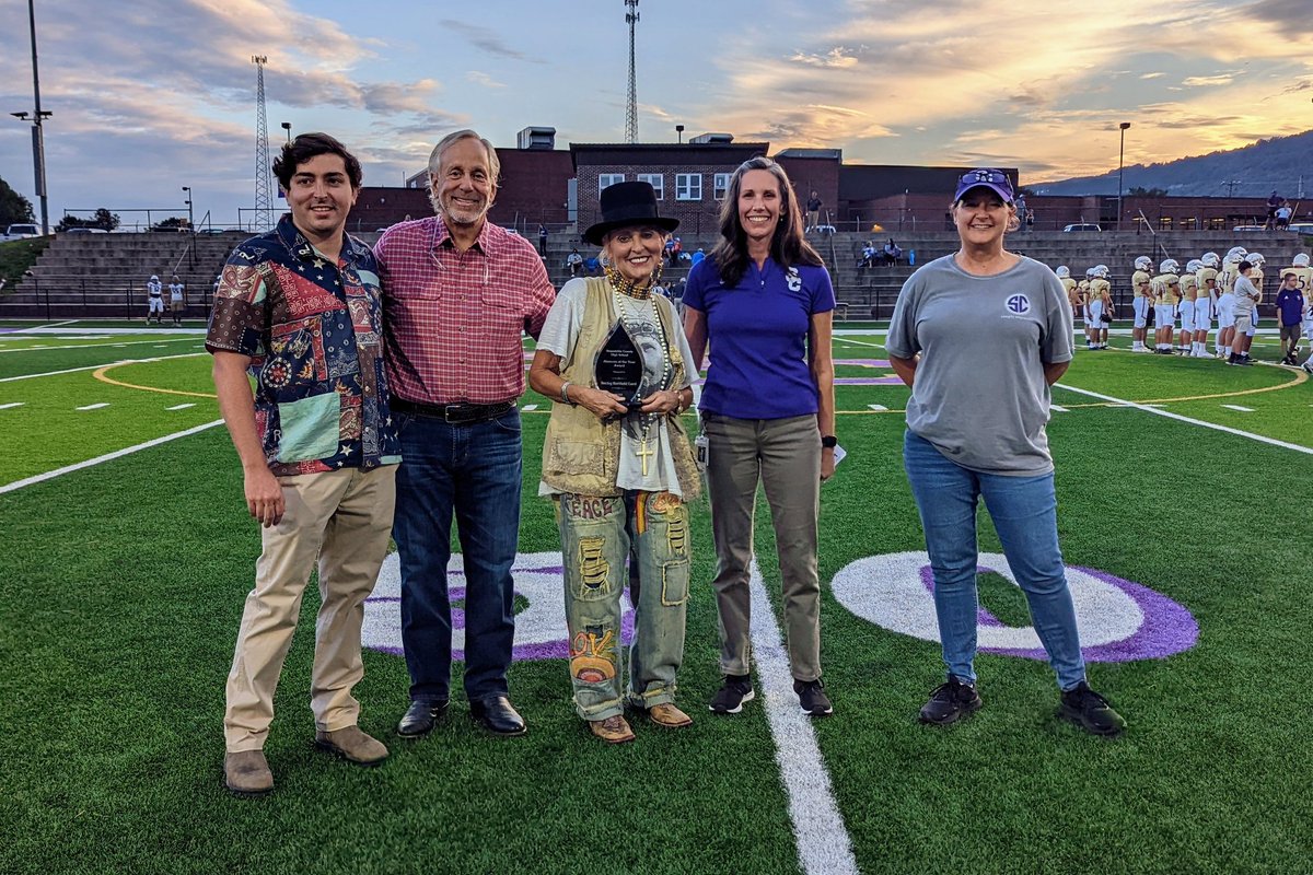 2022 SCHS Alumnus of the Year

Becky Hatfield Card

#SequatchieHoCo22