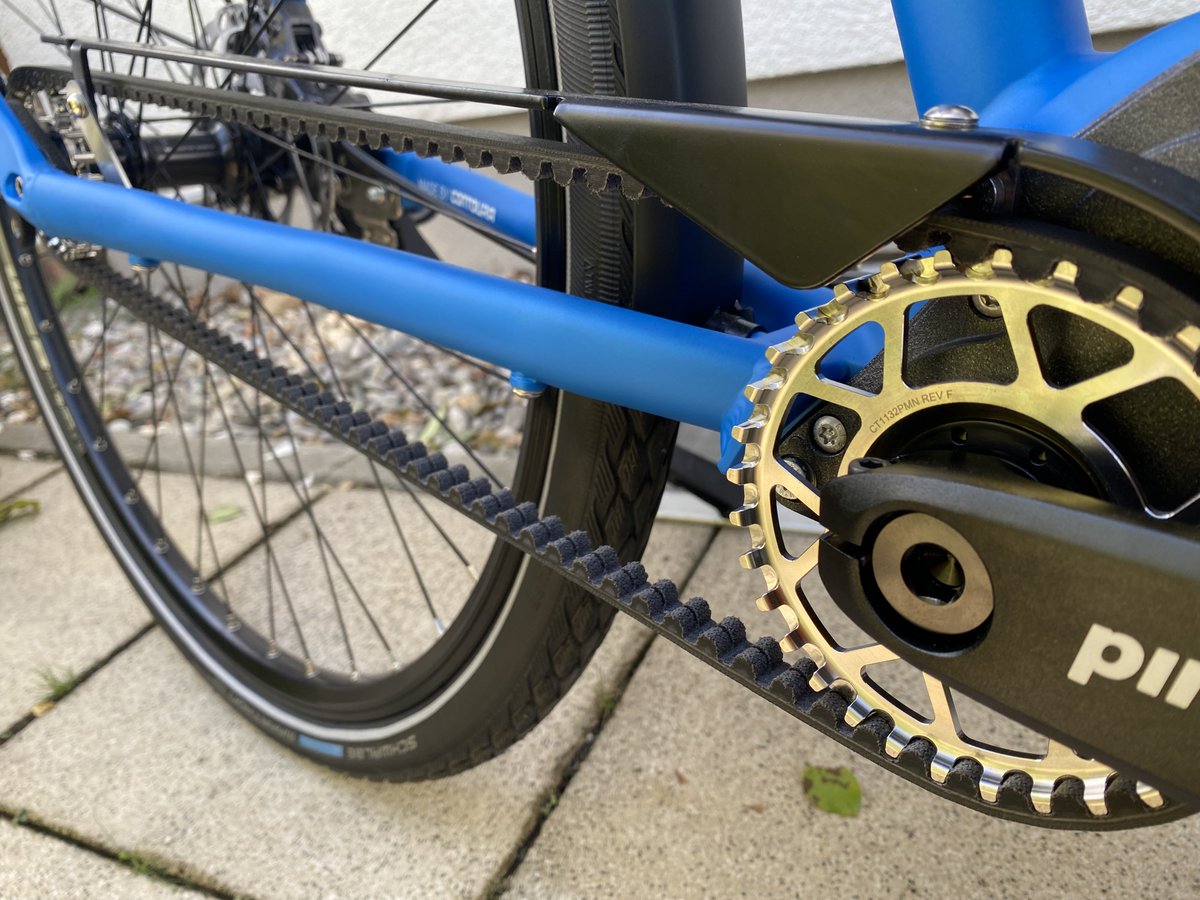 Hätte hätte Fahrradkette. Hält, hält, Belt.