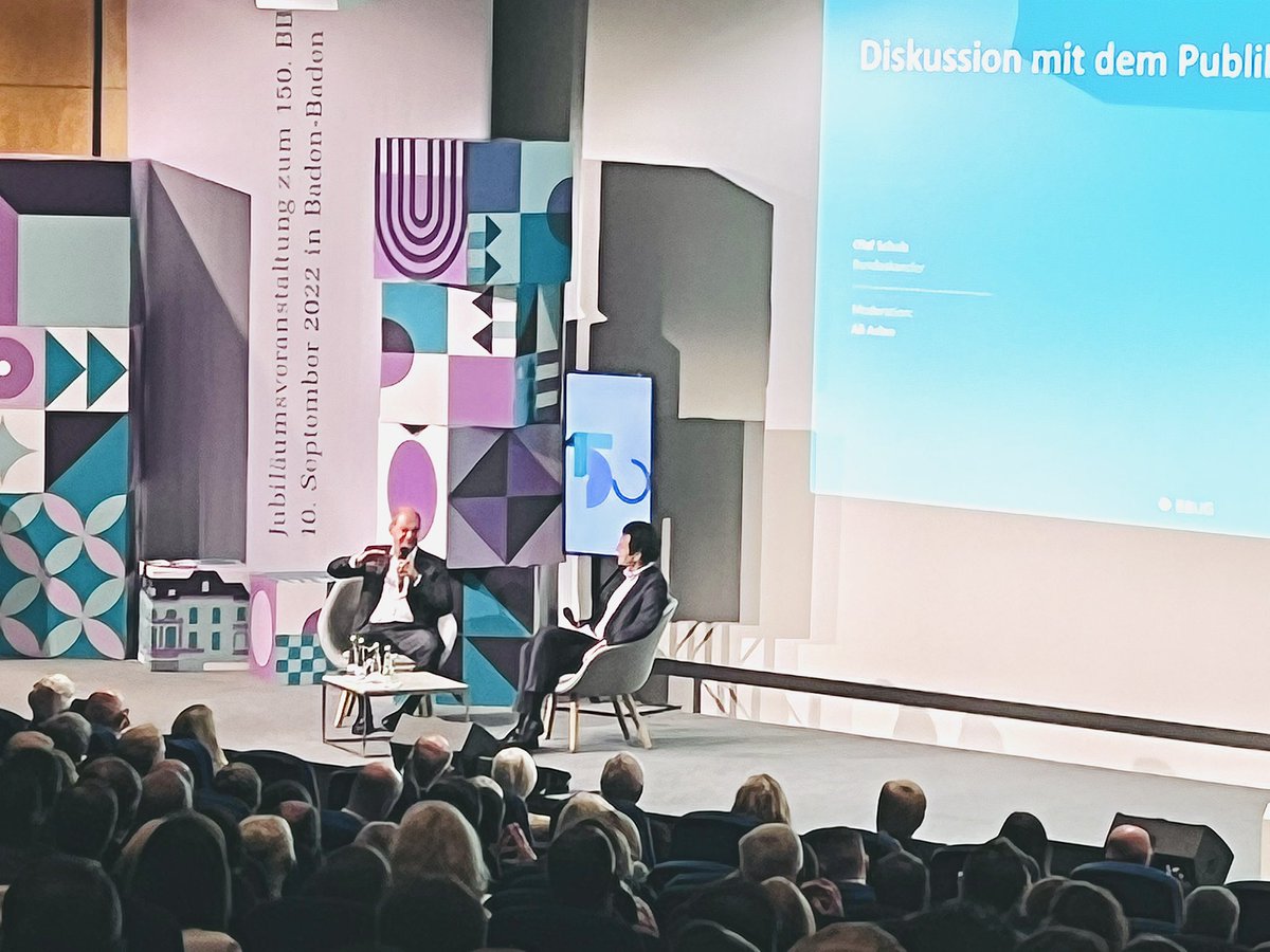 michaelwedell's tweet image. Mir ist aufgefallen, dass das Wort Technologieoffenheit oft genutzt wird, wenn man diese nicht einbringen will. (Und ich lese nicht nur den Autoteil in den Zeitungen, sondern auch den Technikteil). @Bundeskanzler Olaf Scholz bei m #BBUG Jubiläum. #BBUG150