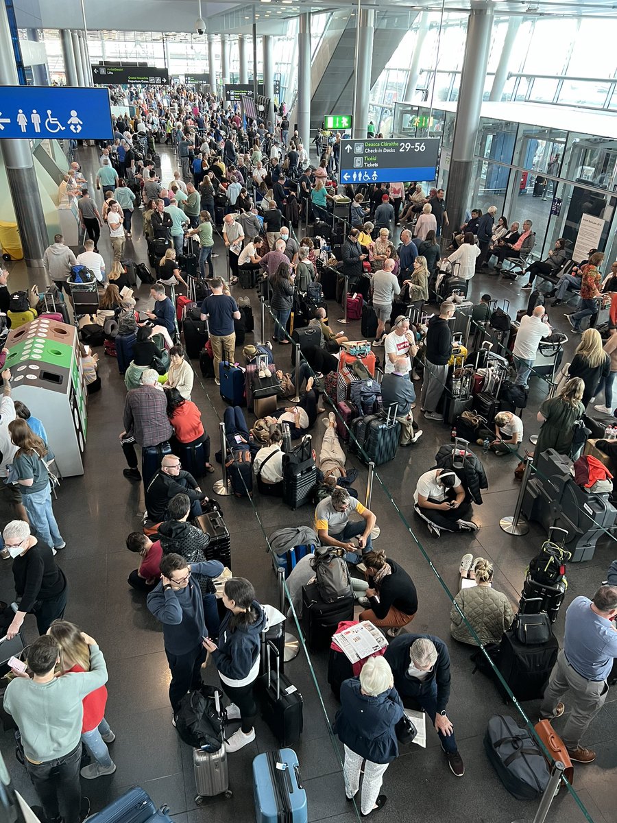 TweeterBoxJohn's tweet photo. @MicMacSuibh @rtenews No one at departures, chaos this morning every where else in T2, Aer Lingus IT system down since c 8.30am. Vast majority of people are in good form, sure what can you do!! https://t.co/UFaN0nn9un