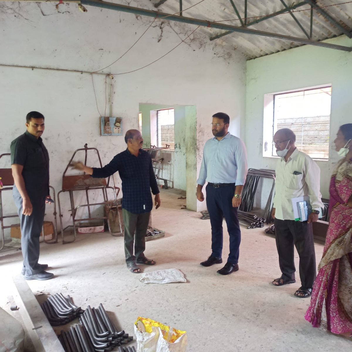 Ketangargmickey's tweet photo. Local manufacturing of tricycles and other aids for specially abled persons ensuring quick delivery and maintenance under AP Disabled Welfare Corporation in Ananthapurmu #Anantapur @IPR_AP @socialpwds #AndhraPradesh #iprap https://t.co/94XVQ0BSPJ