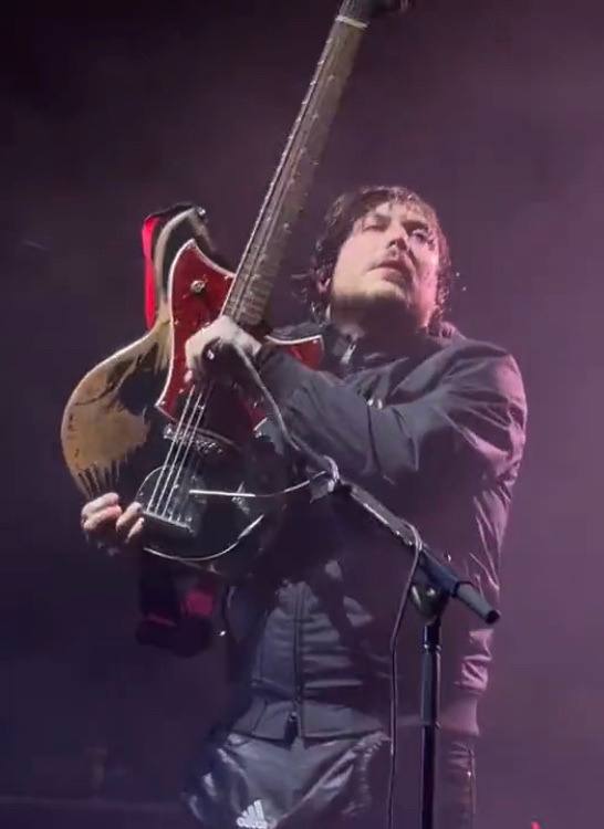 qemffever's tweet image. моя мечта забыть эту фотку чтобы снова увидеть ее в первый раз и опять быть в ахуе