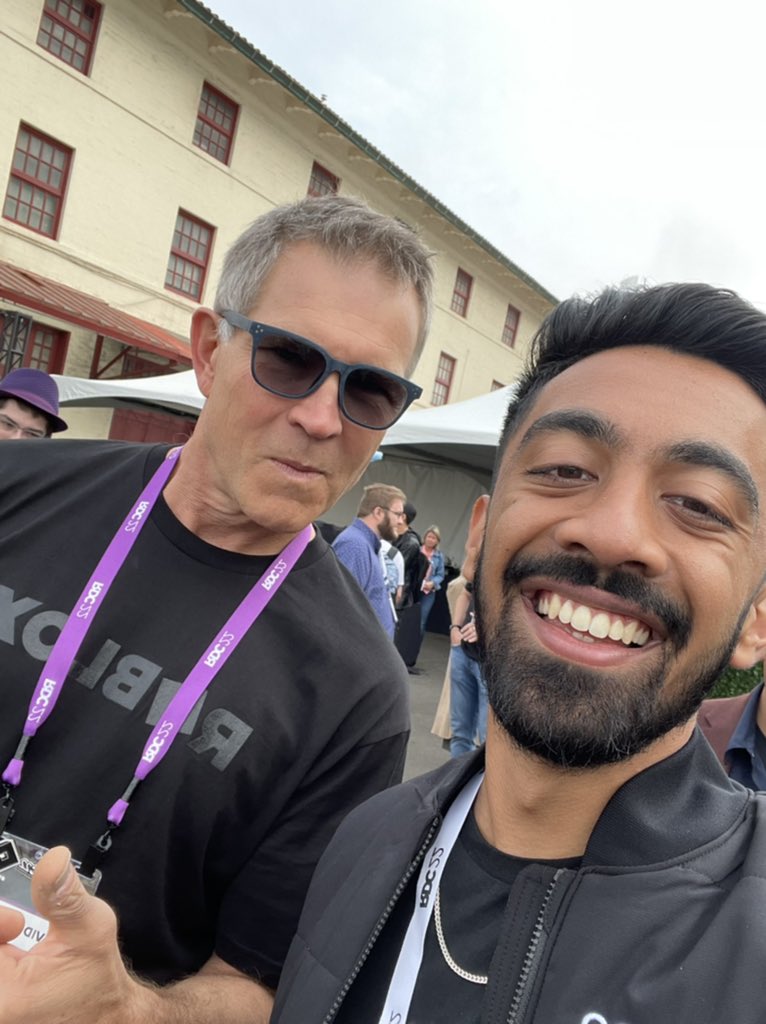 ConfidentCoding's tweet image. The selfie evolution ft. @DavidBaszucki 

2019 ➡️ 2022

#RDC2022