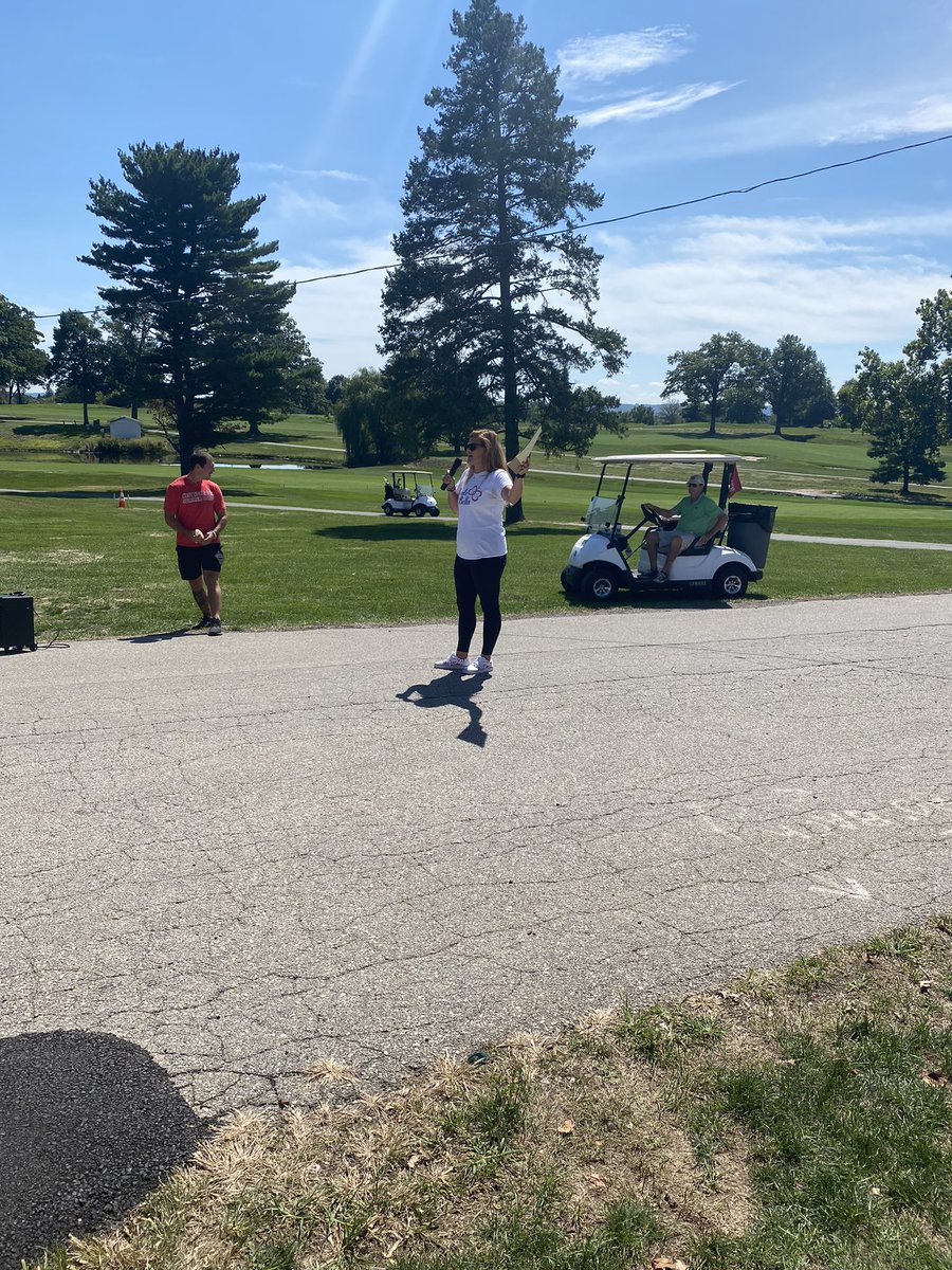 BeatsForBella's tweet photo. Let the golf begin! @JvilleGolfClub @tjnelson01 https://t.co/T33lX4GQBR