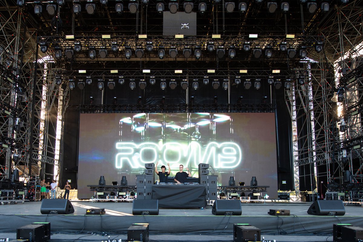 Milano Rocks tweet media