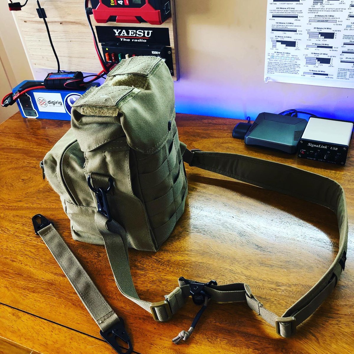 thetechprepper1's tweet photo. The TTP Manpack Bag coming soon.

1. Designed and made in the USA (Mesa, AZ)
2. Premium materials
3. Purpose-built for rugged field use

Stay tuned for details over the next month.

Be safe, All!

#thetechprepper #yaesu #ft818 #manpack #radioporn #prepper #comms https://t.co/g5WKGH5HRZ